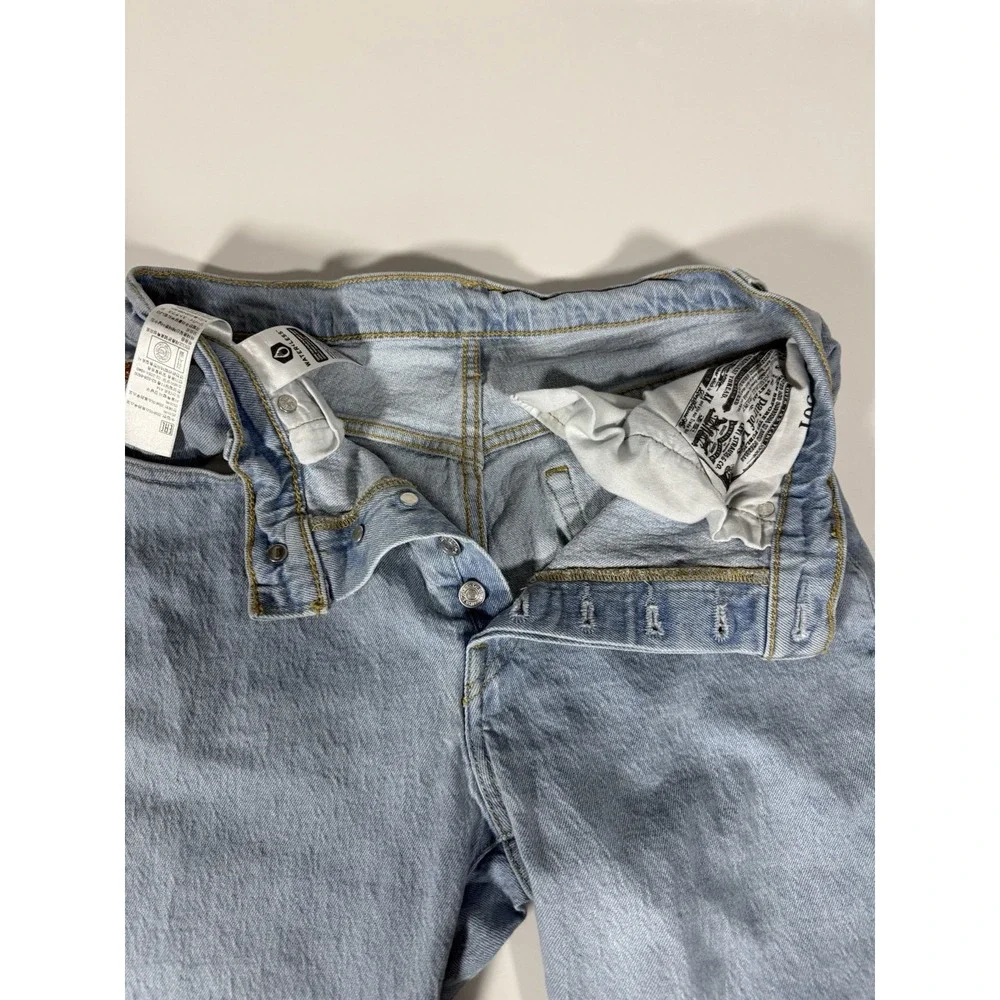Levi's 501 29x26 Original Fit Jeans Men's Button Fly Light Wash Denim USA Iconic